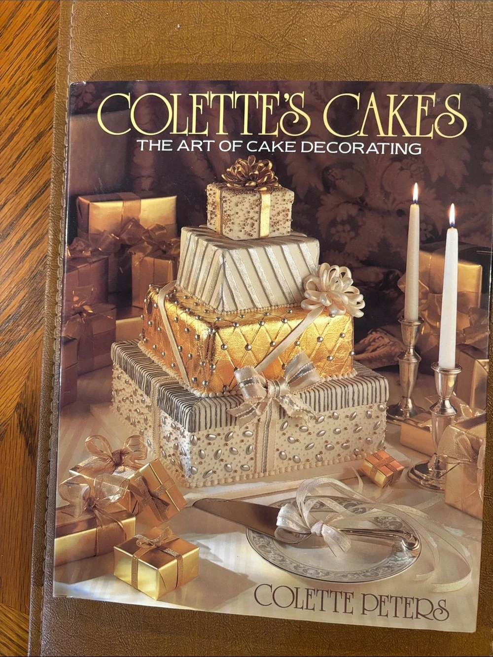 Williams Sonoma Colette's Cakes Book - Gold and Cream Cover